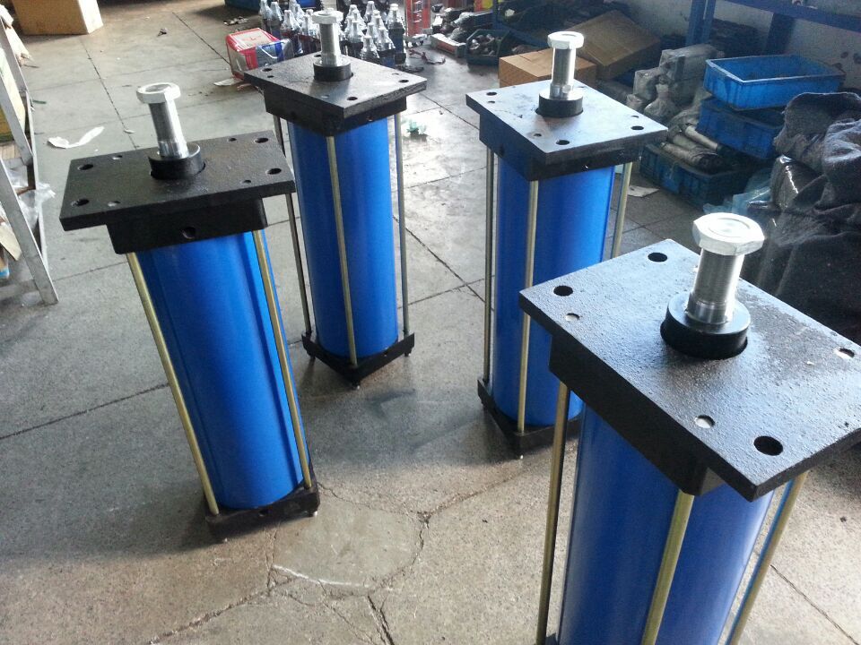 重型气缸qga/qgb125x100x150x200x250x300x400x500