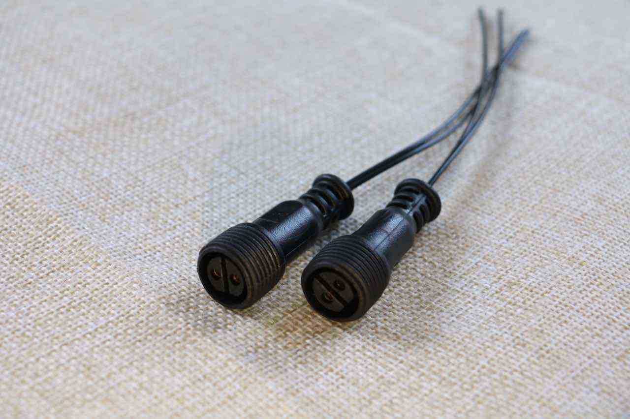 彩灯灯串插头黑色母插头彩色灯带连接线电源标准插头美式圆形插头