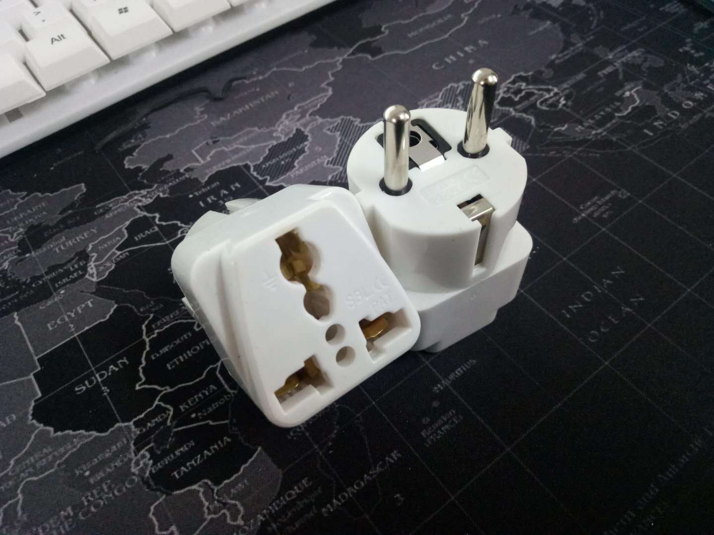 欧规德标转多旅游转换插头 越南标转接插头 德规电源插头