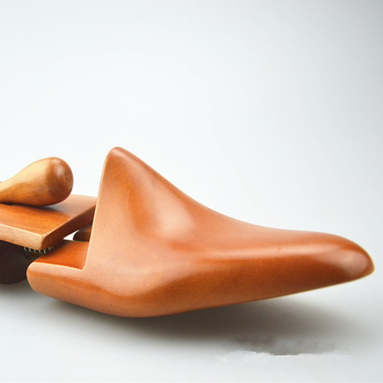 有着丰富的设计及制作经验.