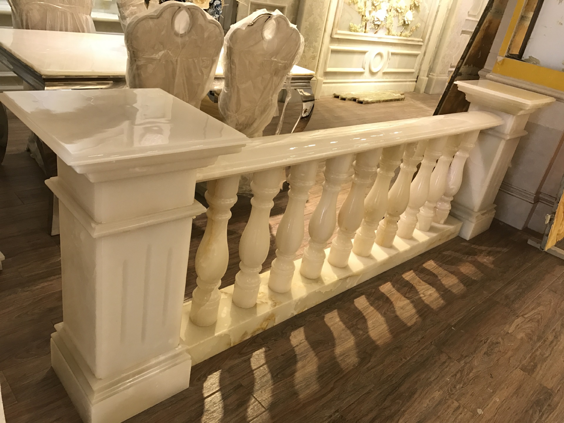 云浮厂家热款阳台楼梯扶手栏杆别墅会所天然玉石材罗马柱护栏定制