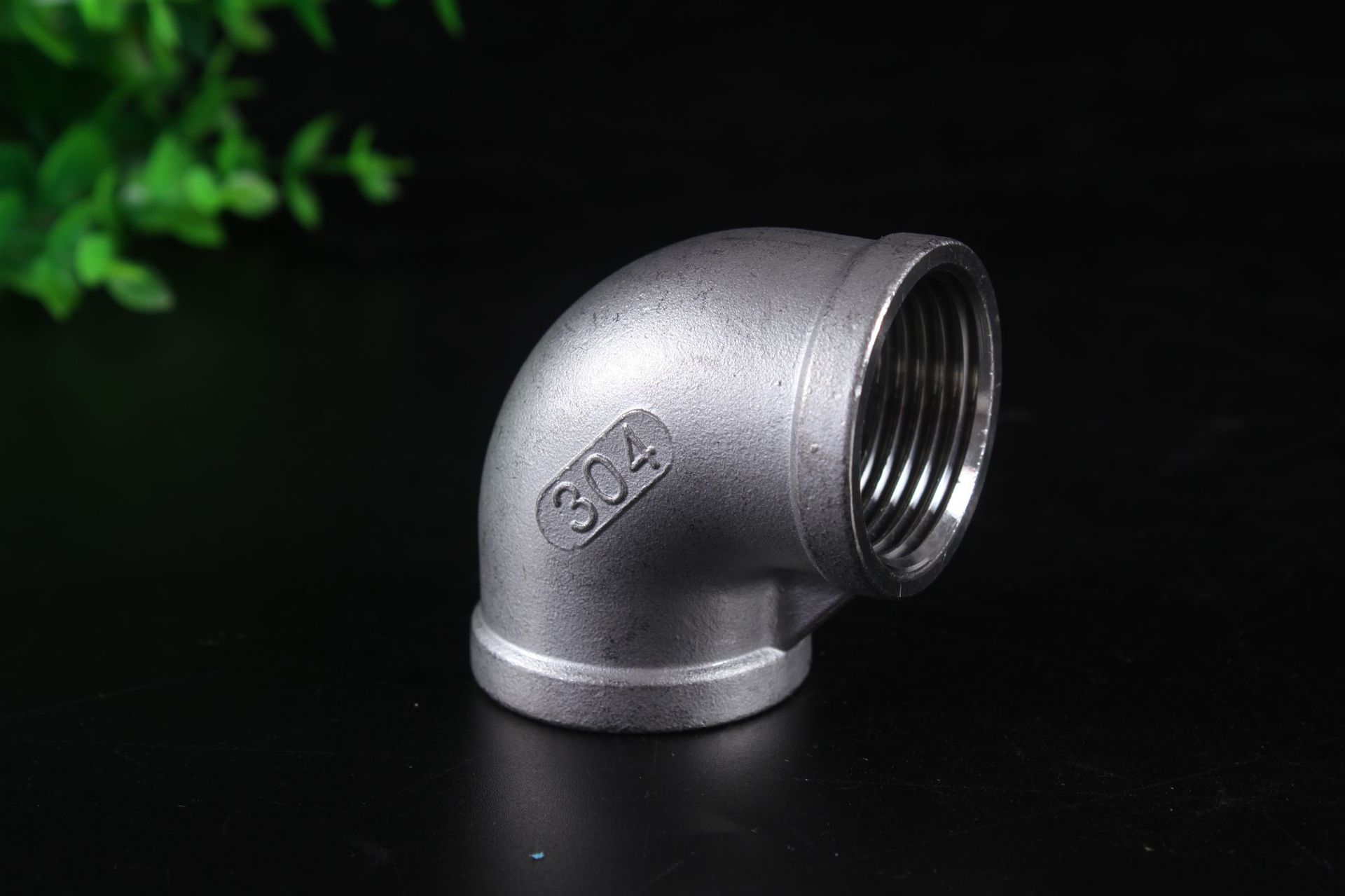 不锈钢丝扣弯头材质304/316 dn6-dn100出口标准国内价格良心厂家