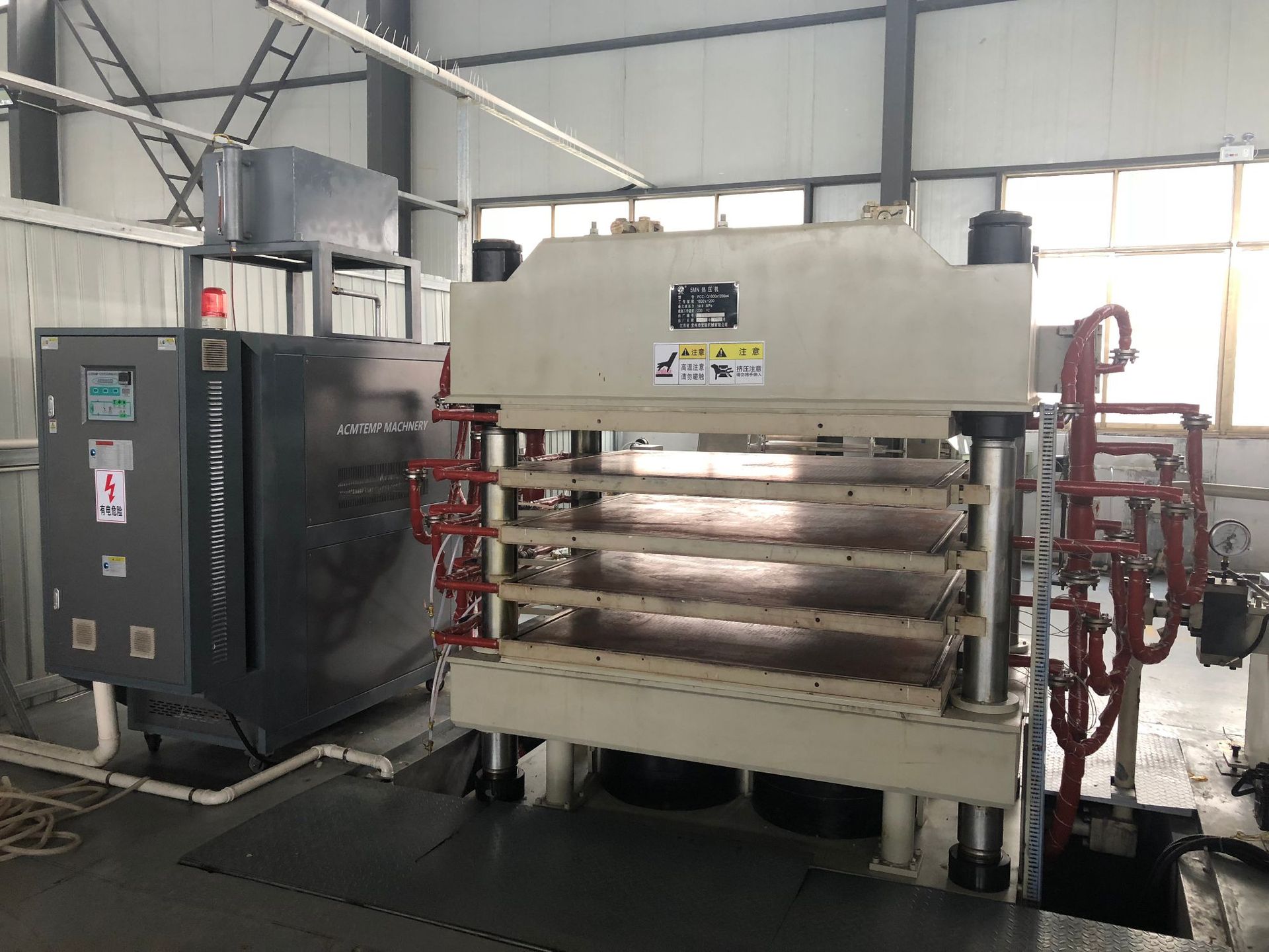 供应碳纤维等复合材料多层热压机