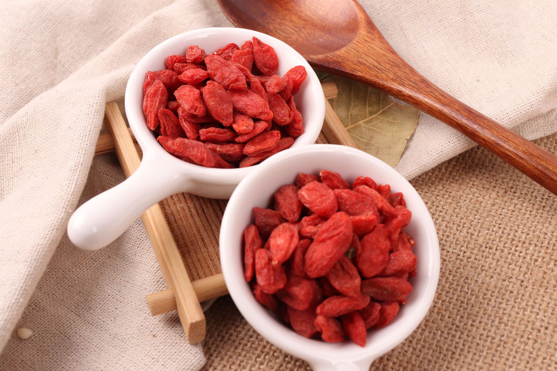 宁夏枸杞均匀大果批发煲汤滋补养生散装500g无硫熏枸杞子大粒鲜红