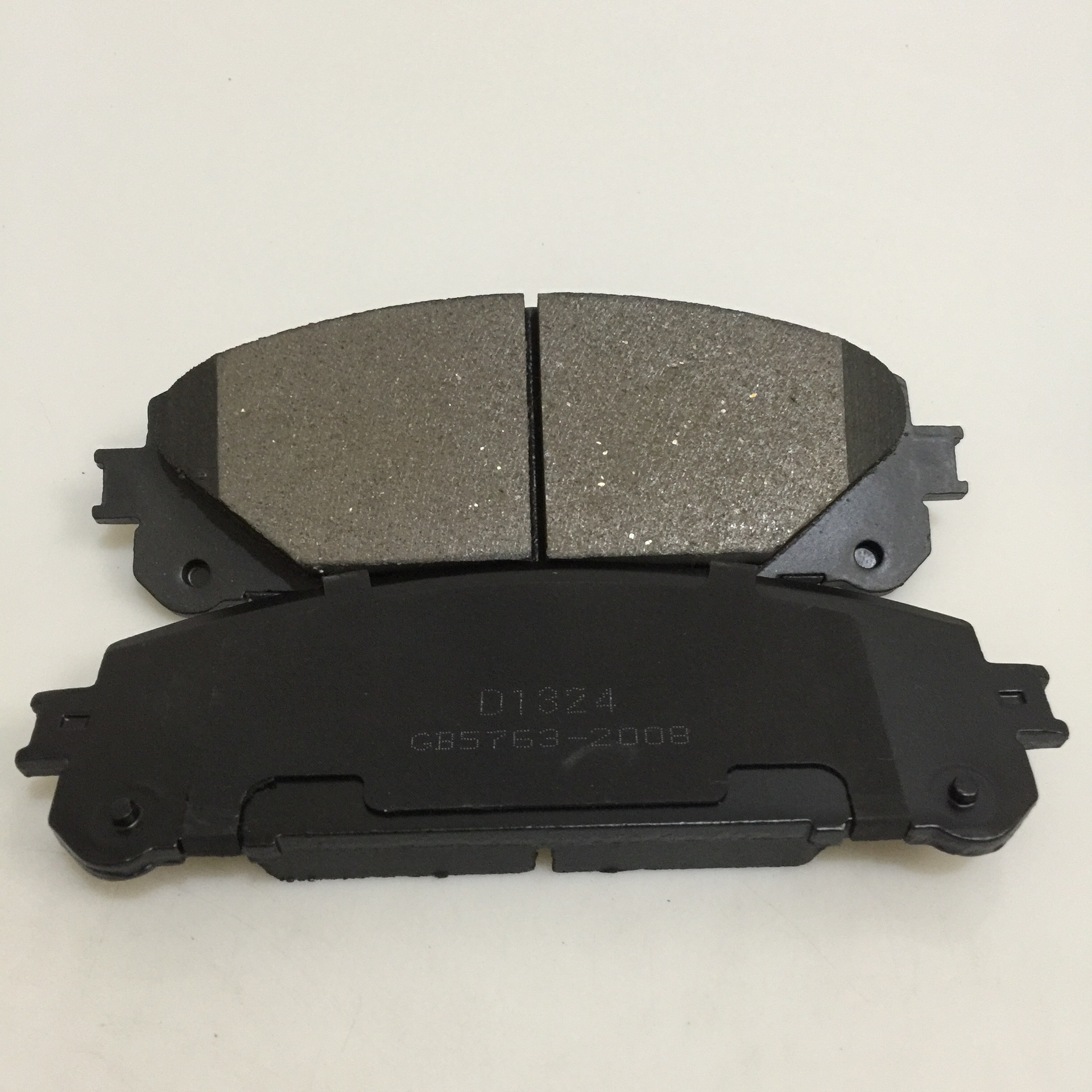 适用于丰田汉兰达前刹车片雷克萨斯rx350丰田塞纳d1324陶瓷片