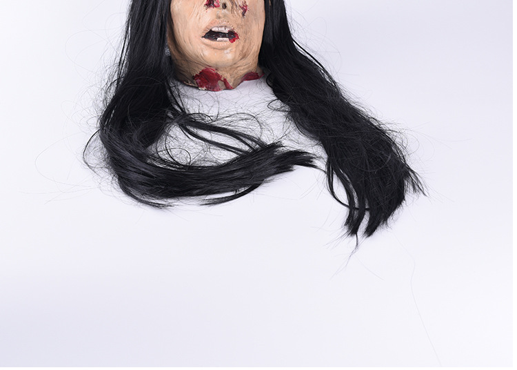 万圣节红衣贞子吊鬼恐怖道具鬼屋密室逃脱酒吧ktv布置装饰吊尸体