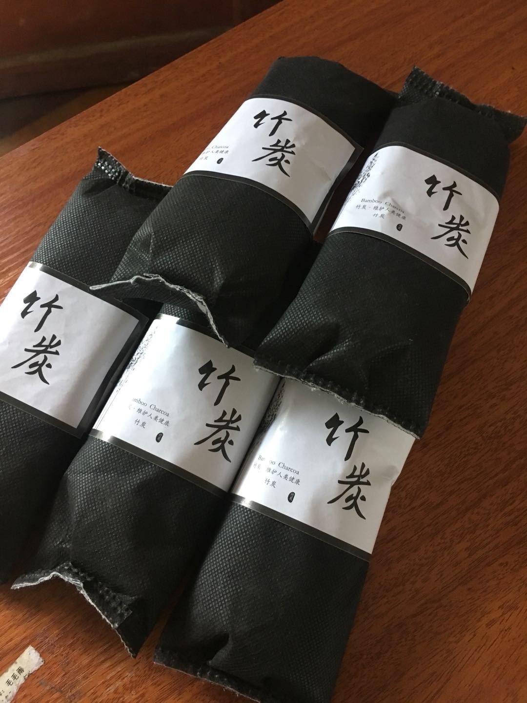 竹炭包除甲醛家用活性炭包竹炭批发除湿竹炭包产品简约黑灰批发