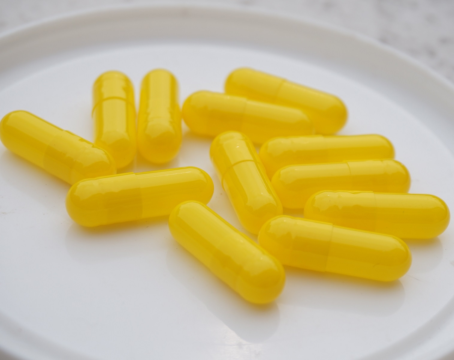 厂家直销优质明胶空心胶囊壳全黄色