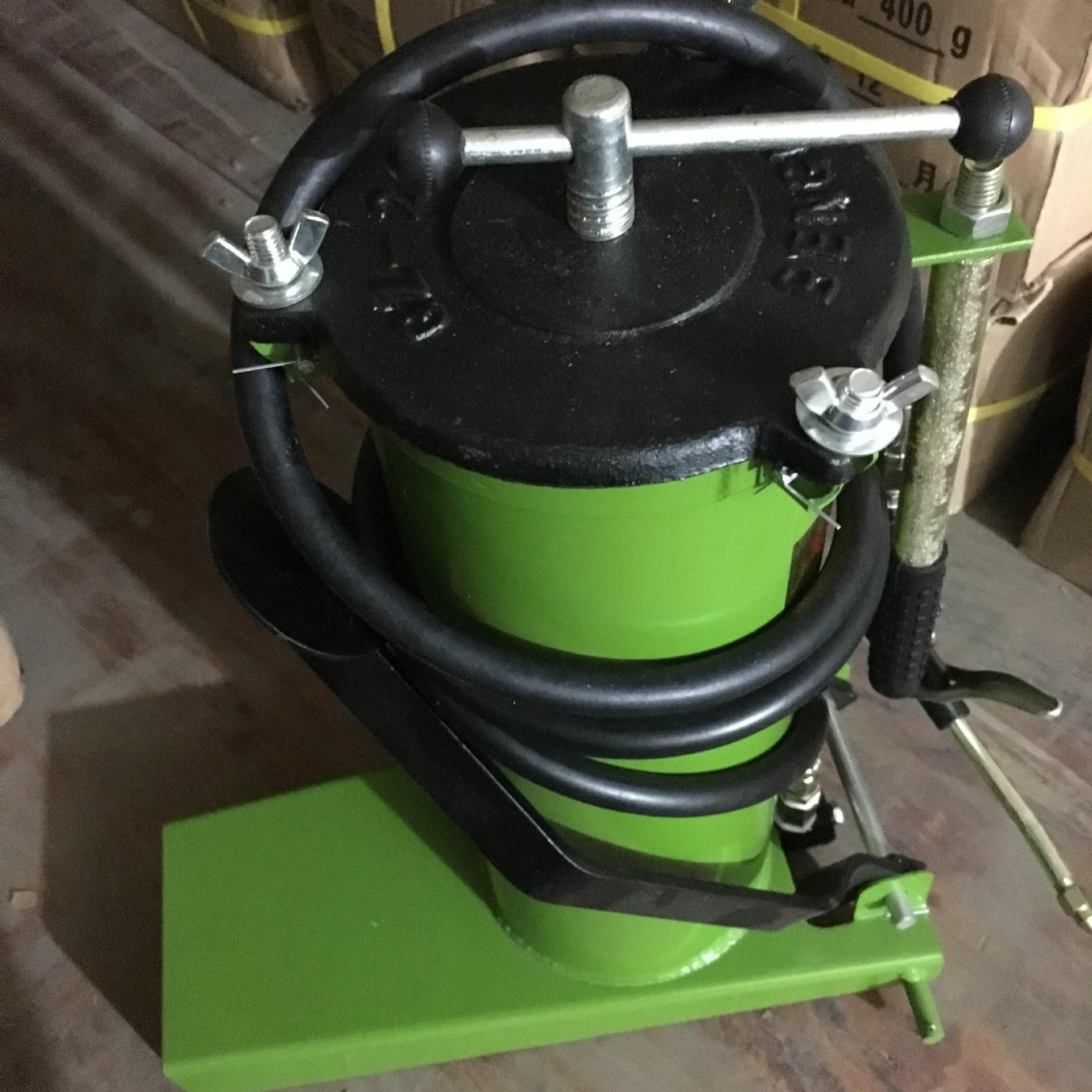 脚踏式注油器/脚踏式黄油机/脚踏式黄油枪/高压注油器