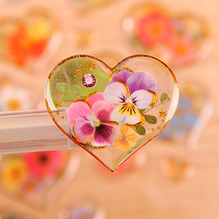 厂家定制水晶滴胶贴纸 亚克力滴塑 透明水晶滴塑标贴 不干胶商标