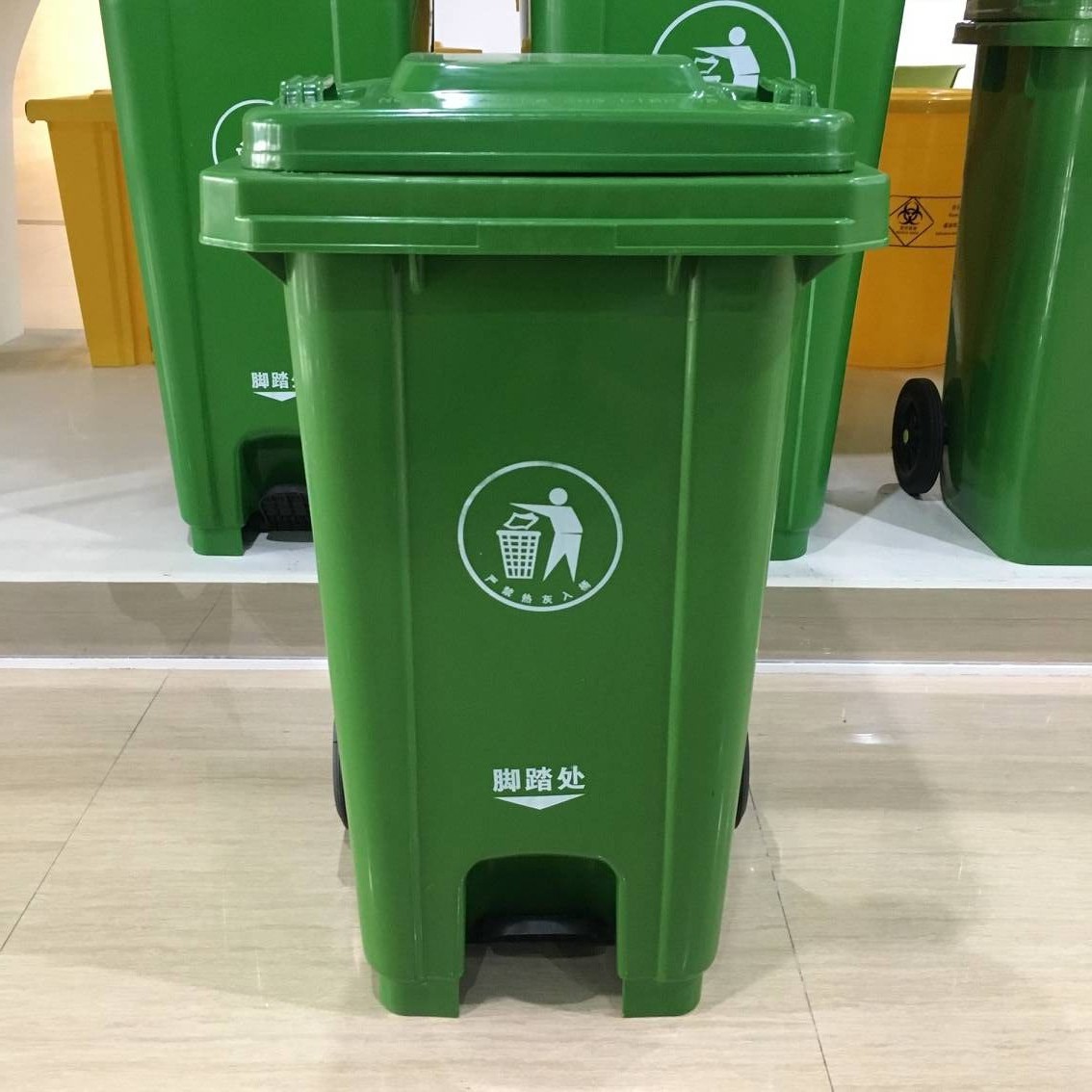 100升带轮中间脚踏塑料垃圾桶脚踩100l新农村户外垃圾桶浙江福建