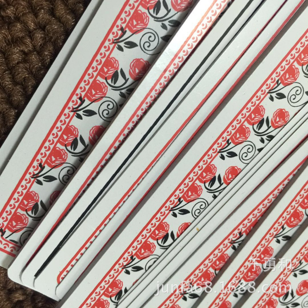 厂家老年人纸牌麻将牌济宁牌长条纸牌娱乐塑料牌老牌