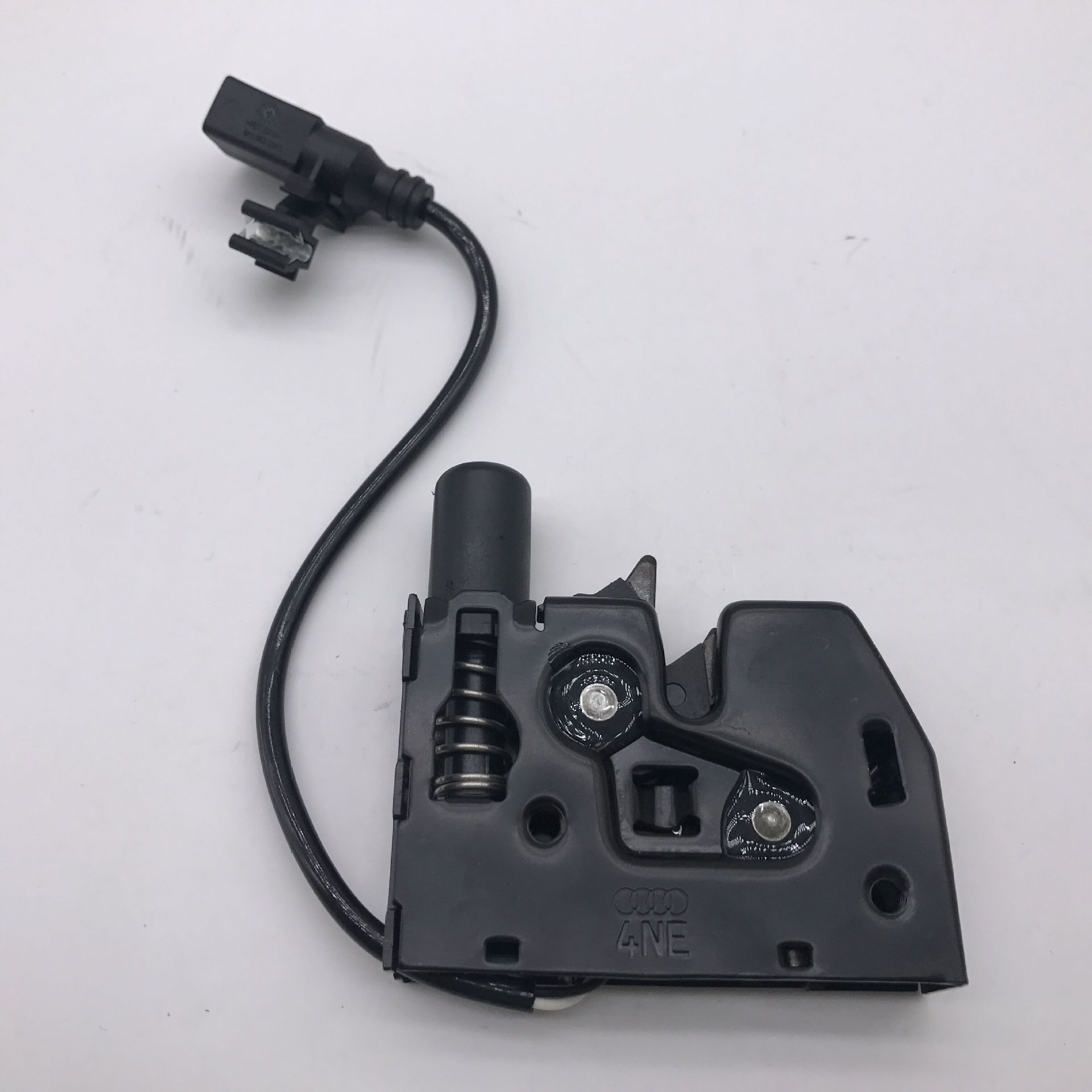 适用奥迪a6l c7 a8 发动机盖下锁 引擎盖下锁 4g0 823 509