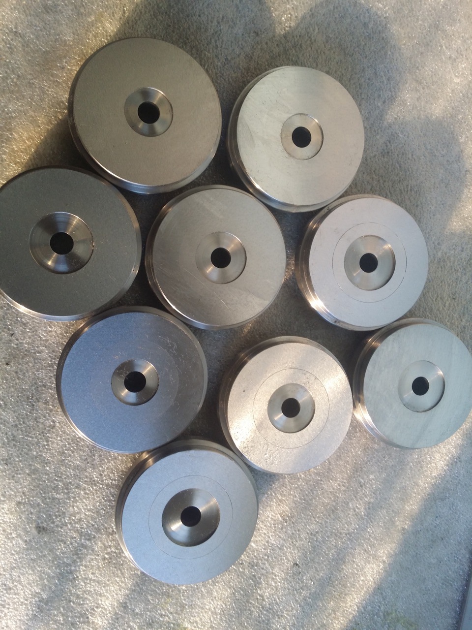 t铁合金钨钢模具电子扬声器配件模具