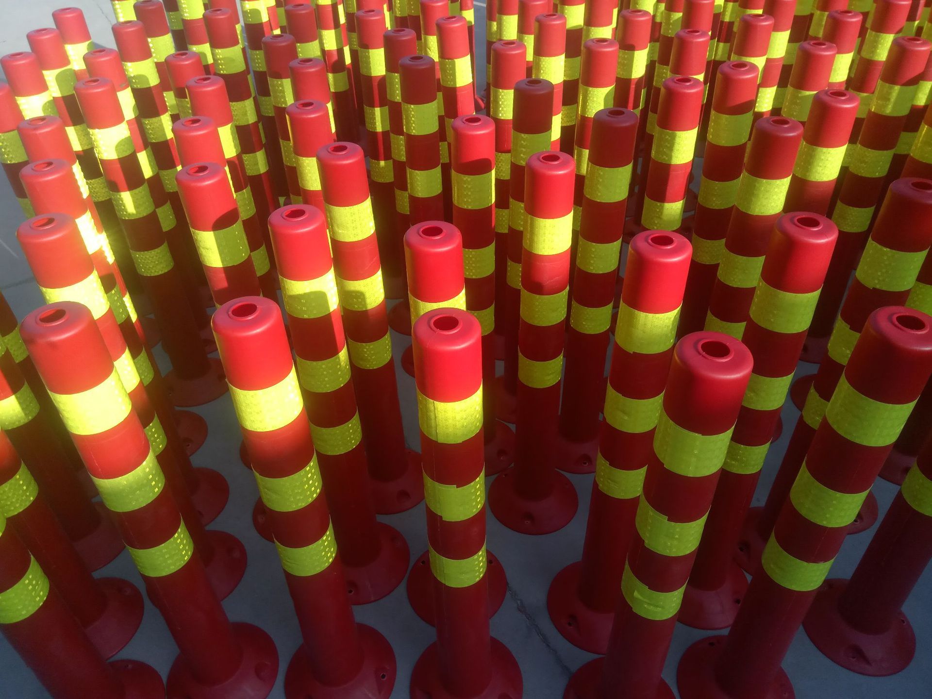 厂家批发pu警示柱75cm 交通设施 安全反光弹力柱塑料警示隔离护栏