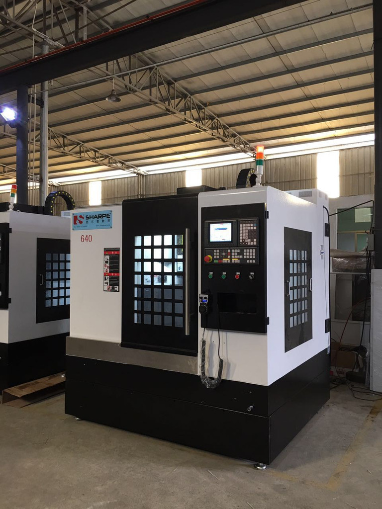 供应小型加工中心sxk08a 数控加工中心 钻攻中心机 五轴加工中心