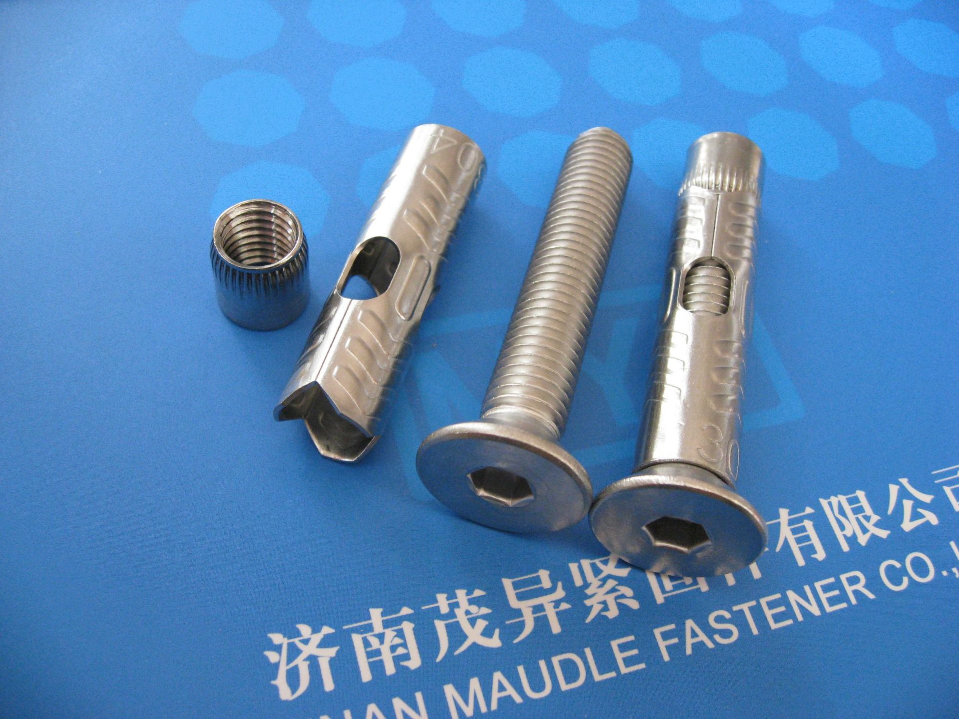 内六角沉孔膨胀螺栓