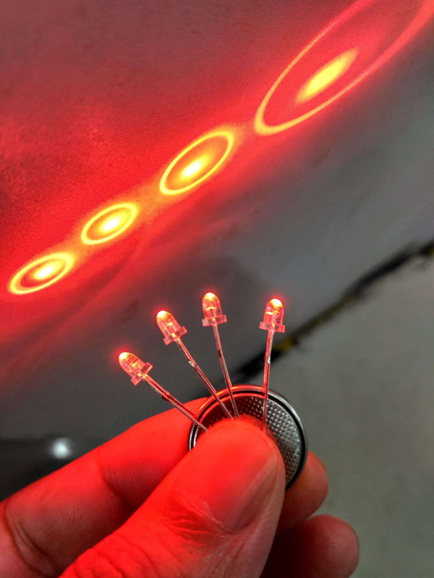 f3/3mm短脚子弹头红光 led灯珠 可定制