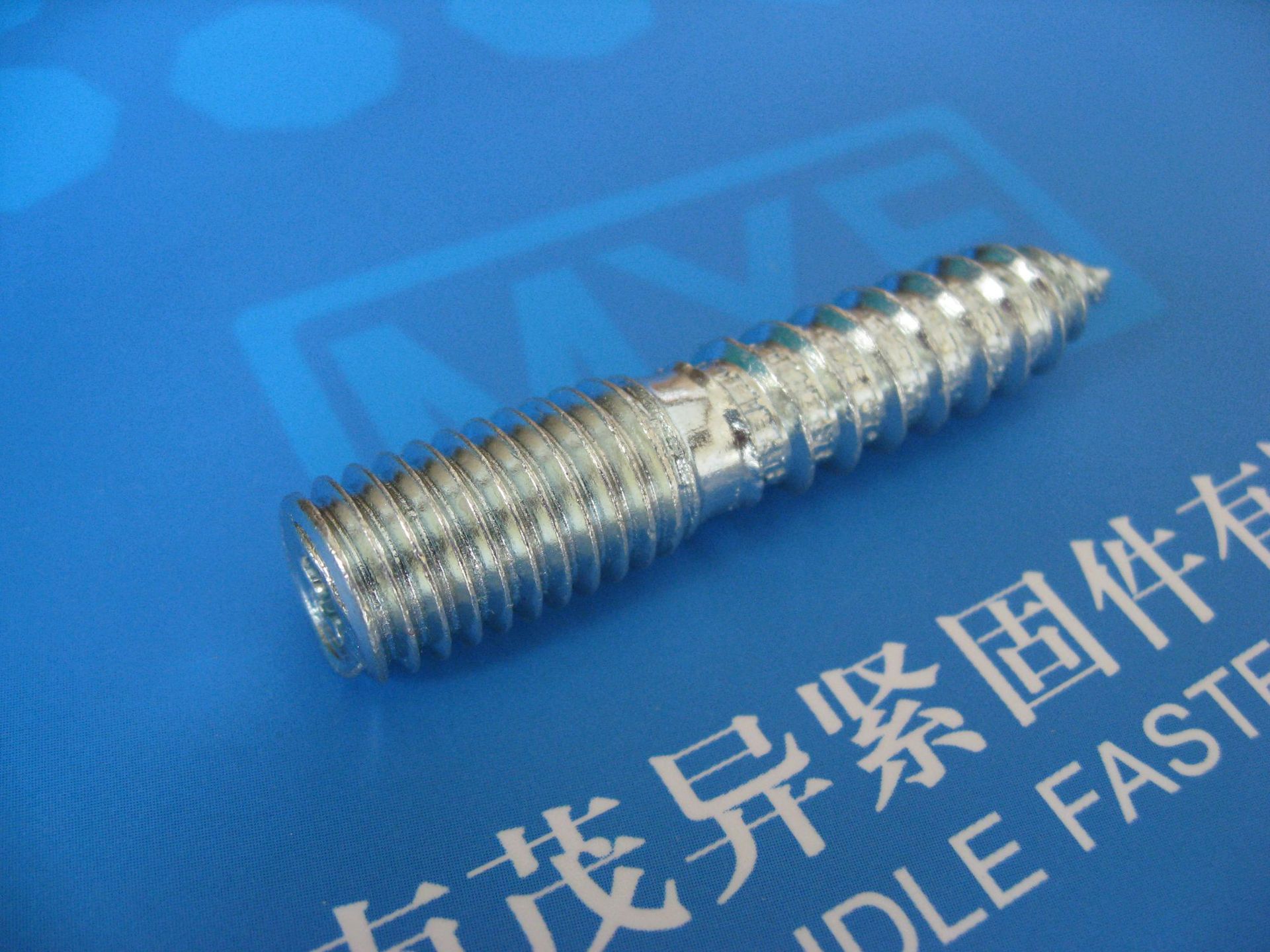 内梅花孔家具螺丝 (1)