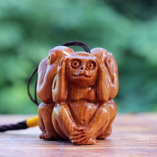 一手货源老 挝黄花梨 酸枝木雕手把件 三不猴 实木质挂件工艺品