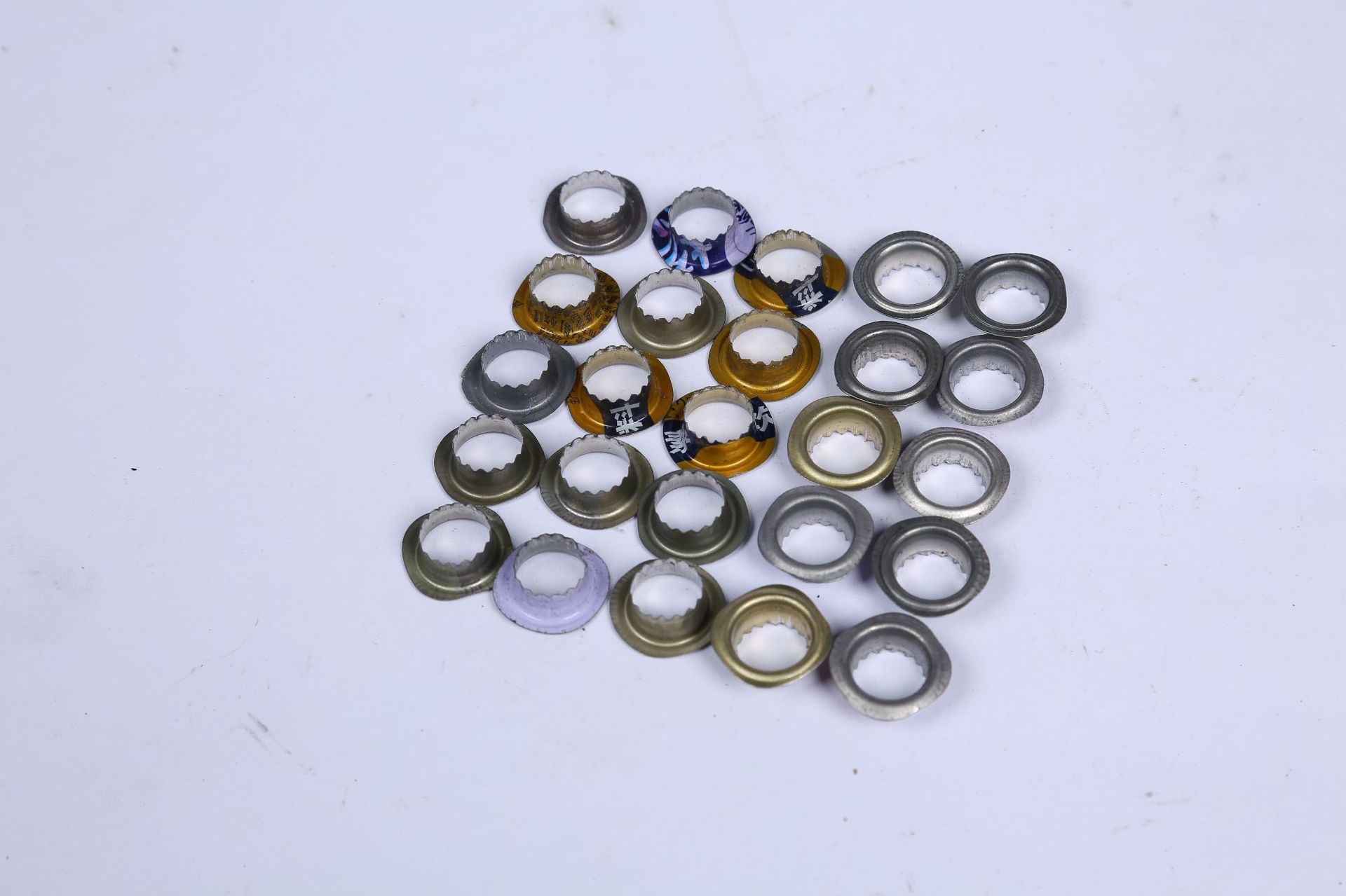 43厂家直销无环扣眼机扣眼广告x展架喷绘布篷布花型气眼