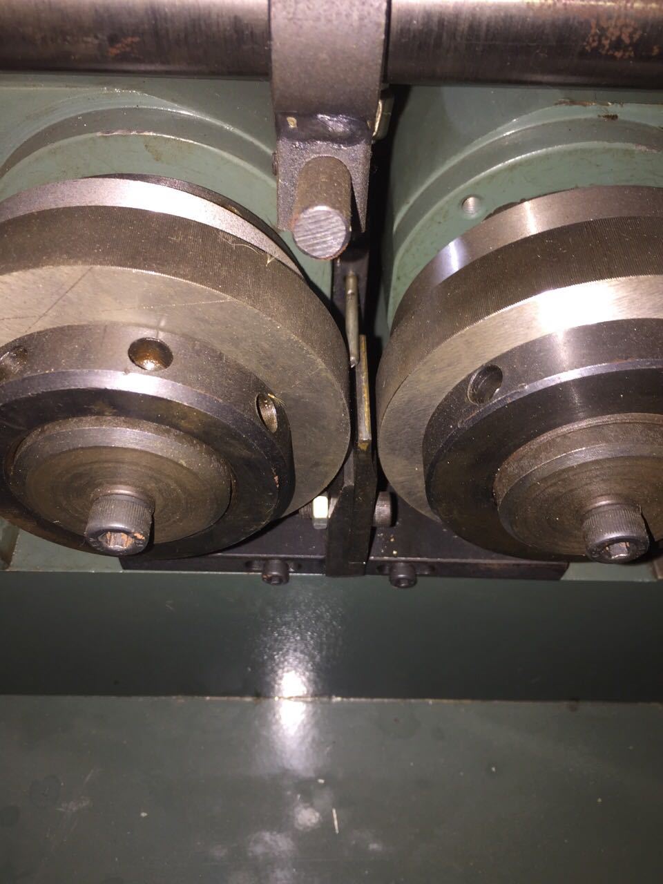 ak-3ttj-3t滚牙机滚丝机滚压机搓牙机搓丝机轮牙机