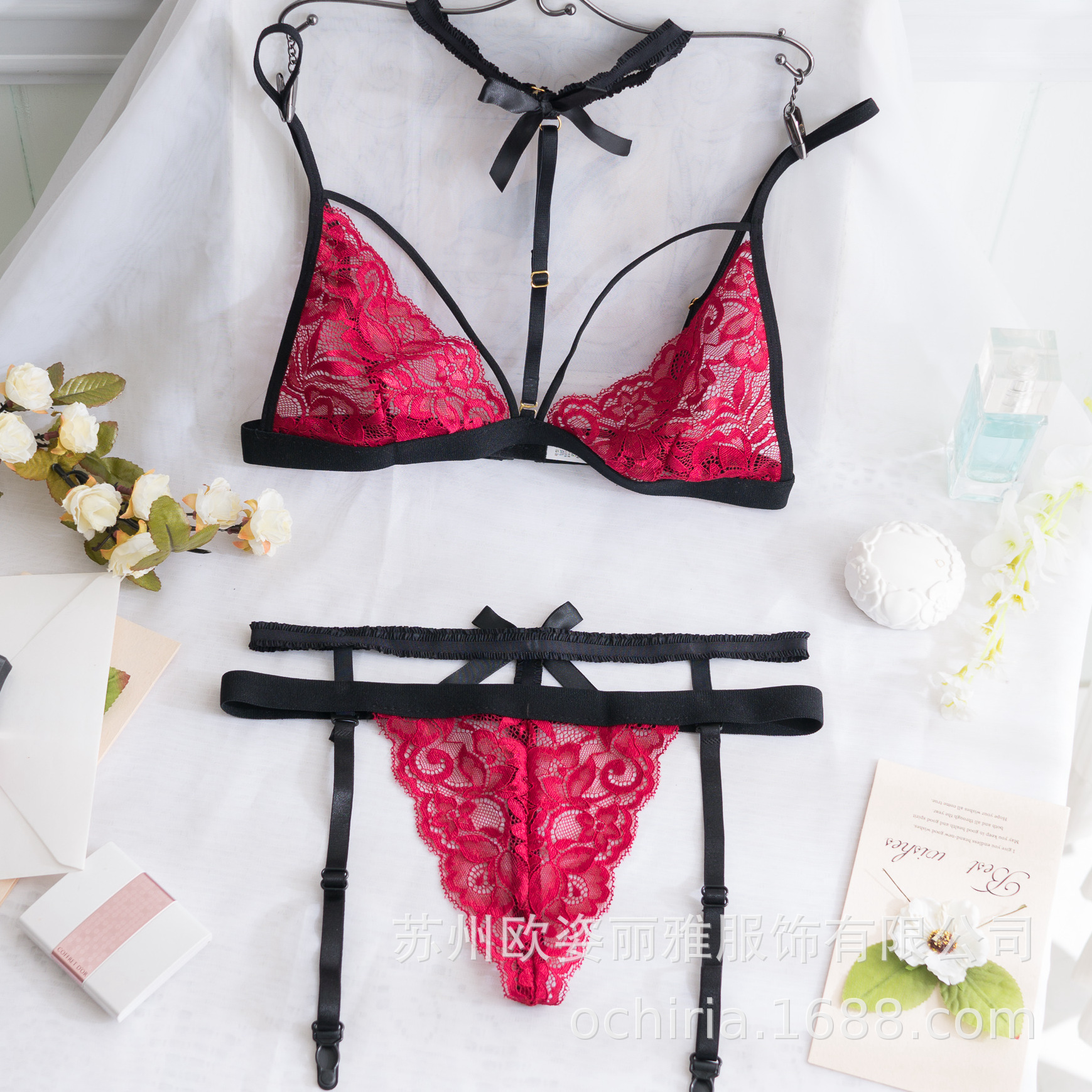 直供性感内衣文胸套装吊袜带女情趣内衣丁字内裤三点式#b051