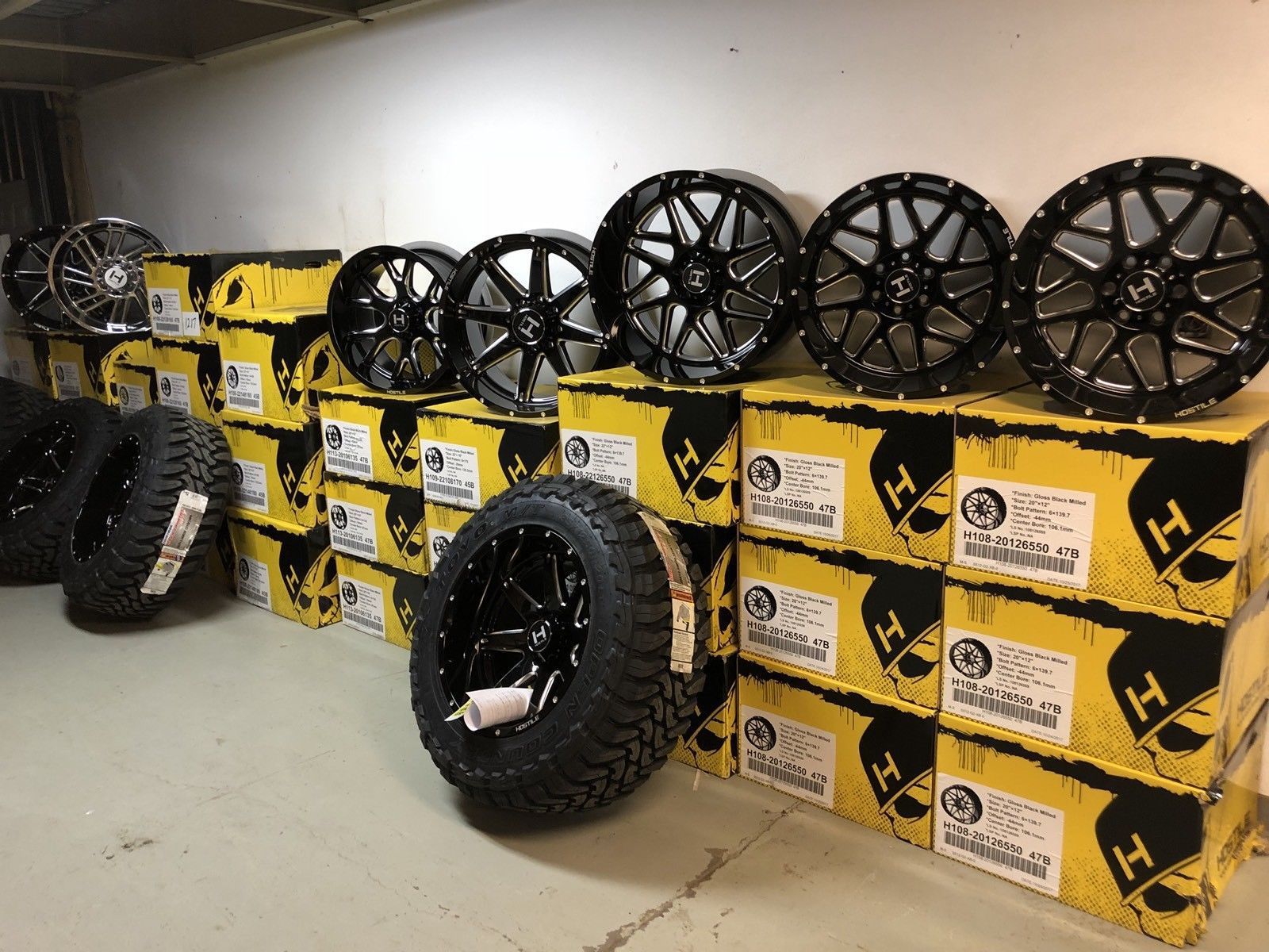 美国hostile越野轮毂 牧马人 猛禽f150 坦途 霸道 途乐负值轮毂