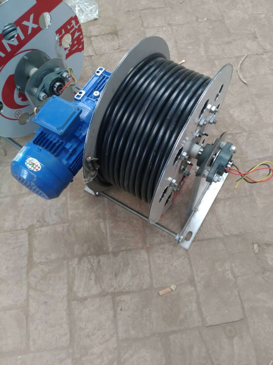 批发伸缩水鼓卷管器洗车浇花收线器电动卷管机深井作业卷管机