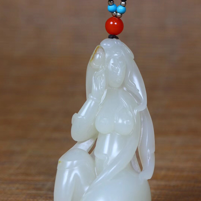 厂家直销 天然和田玉籽料玉贵人吊坠