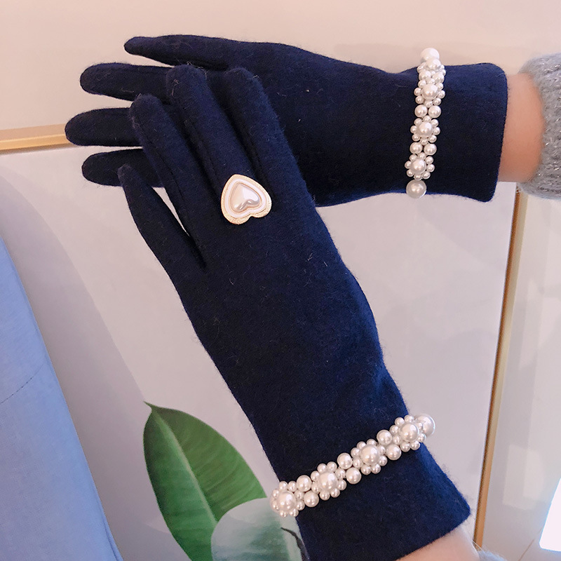 vmd3813a08手工串珠羊毛羊绒珍珠分指保暖咖厚爱心戒指手套女
