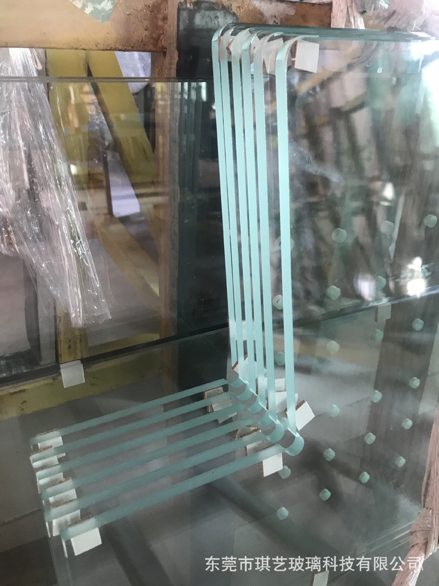 加工定制钢化玻璃信义超白玻璃透明钢化玻璃桌面定做