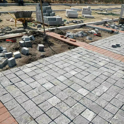 精品热销弹石马蹄石小块 天然耐腐蚀花岗岩石材 长岭供应商质量优