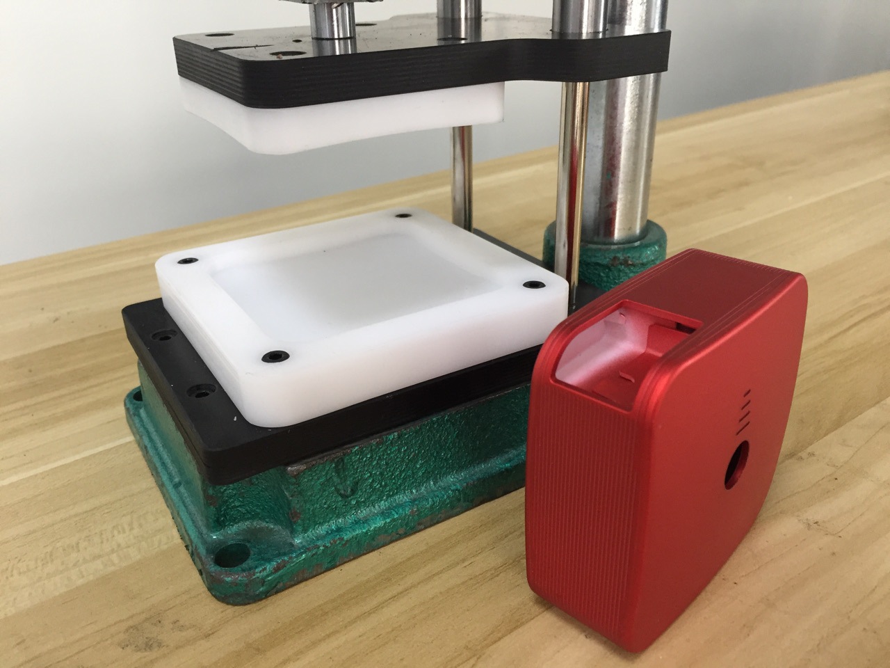 智能充电宝外壳手动压合治具