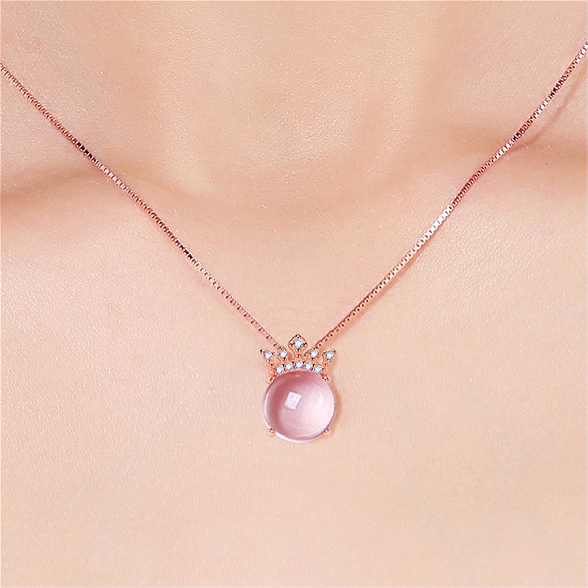 高档天然芙蓉石吊坠925项链女锁骨链简约银粉水晶皇冠公主吊坠女