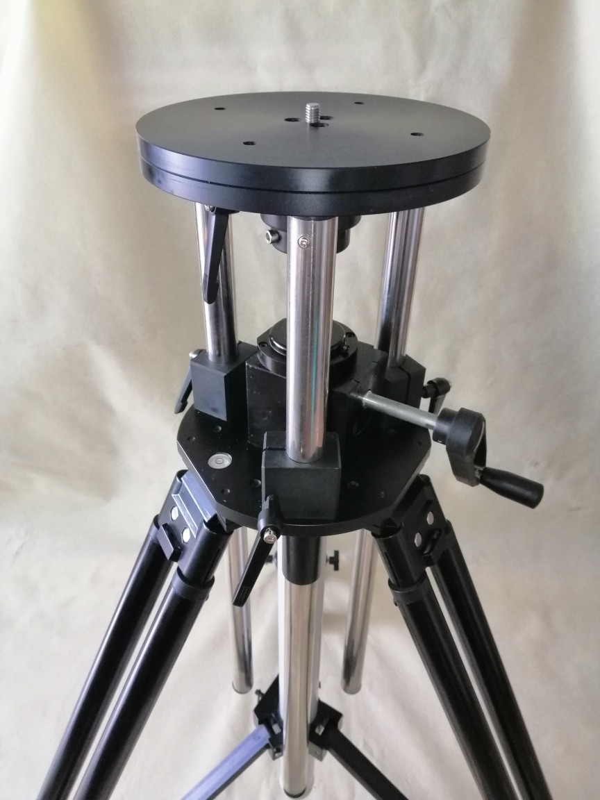 重型三脚架