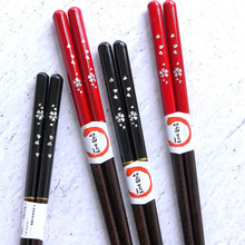 创意筷子 本季新品 日式尖头红色黑色夫妻情侣木筷子 厂价批发