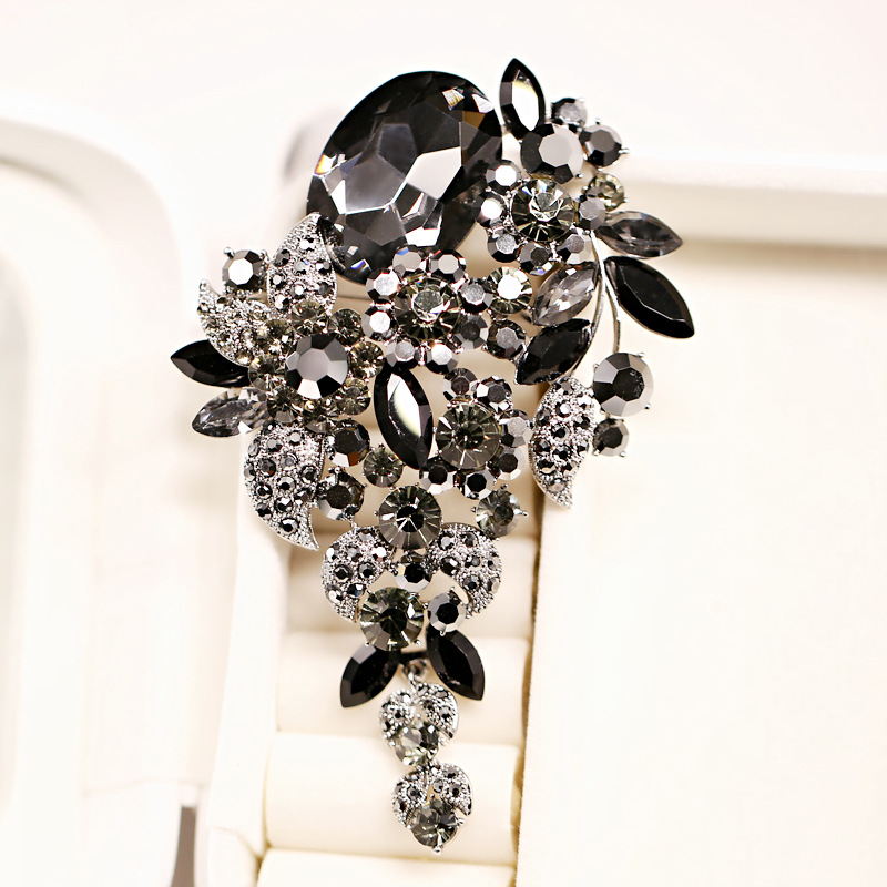 燕宇韩国仿钻胸针时尚胸花开衫衬衫别针固定衣服扣优雅气质配饰女