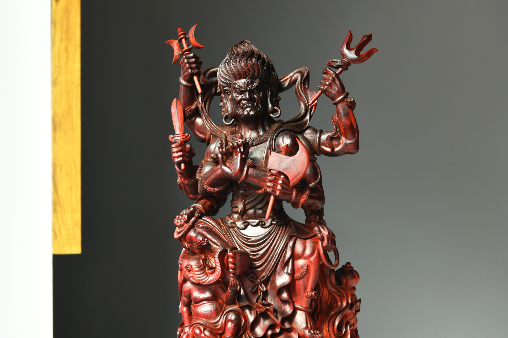 印度小叶紫檀八臂金刚摆件高油高密老料名家手工清刀款木质工艺品