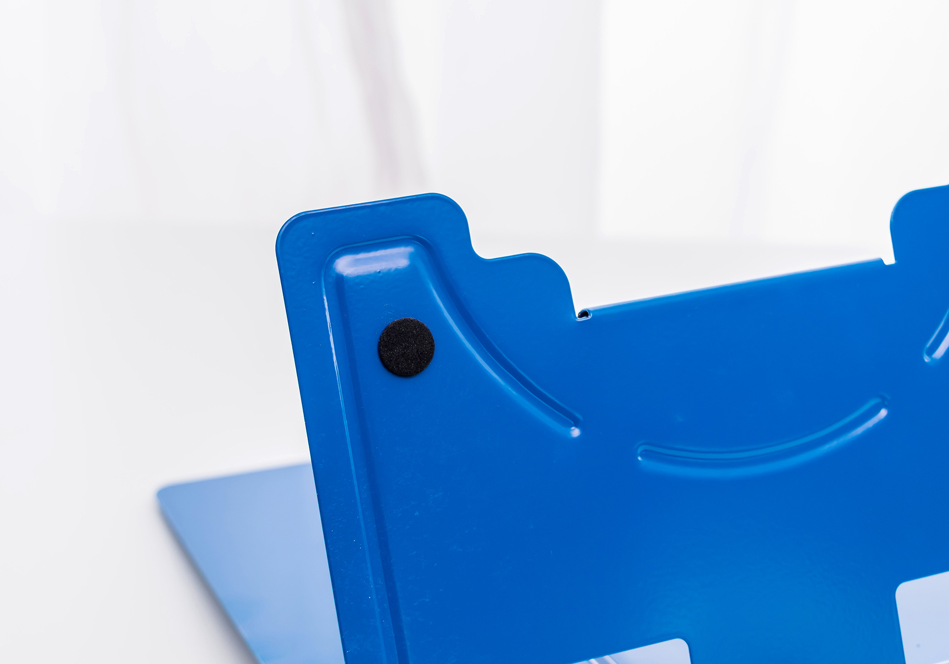 淘宝爆款学生桌面看书架阅读架韩国文具可折叠金属书立架工厂定制