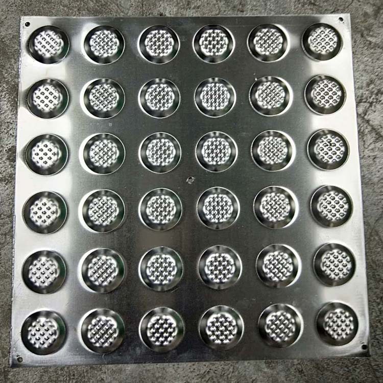 东莞盲道厂家批发正材不锈钢盲道砖 300*300mm 304不锈钢盲道板