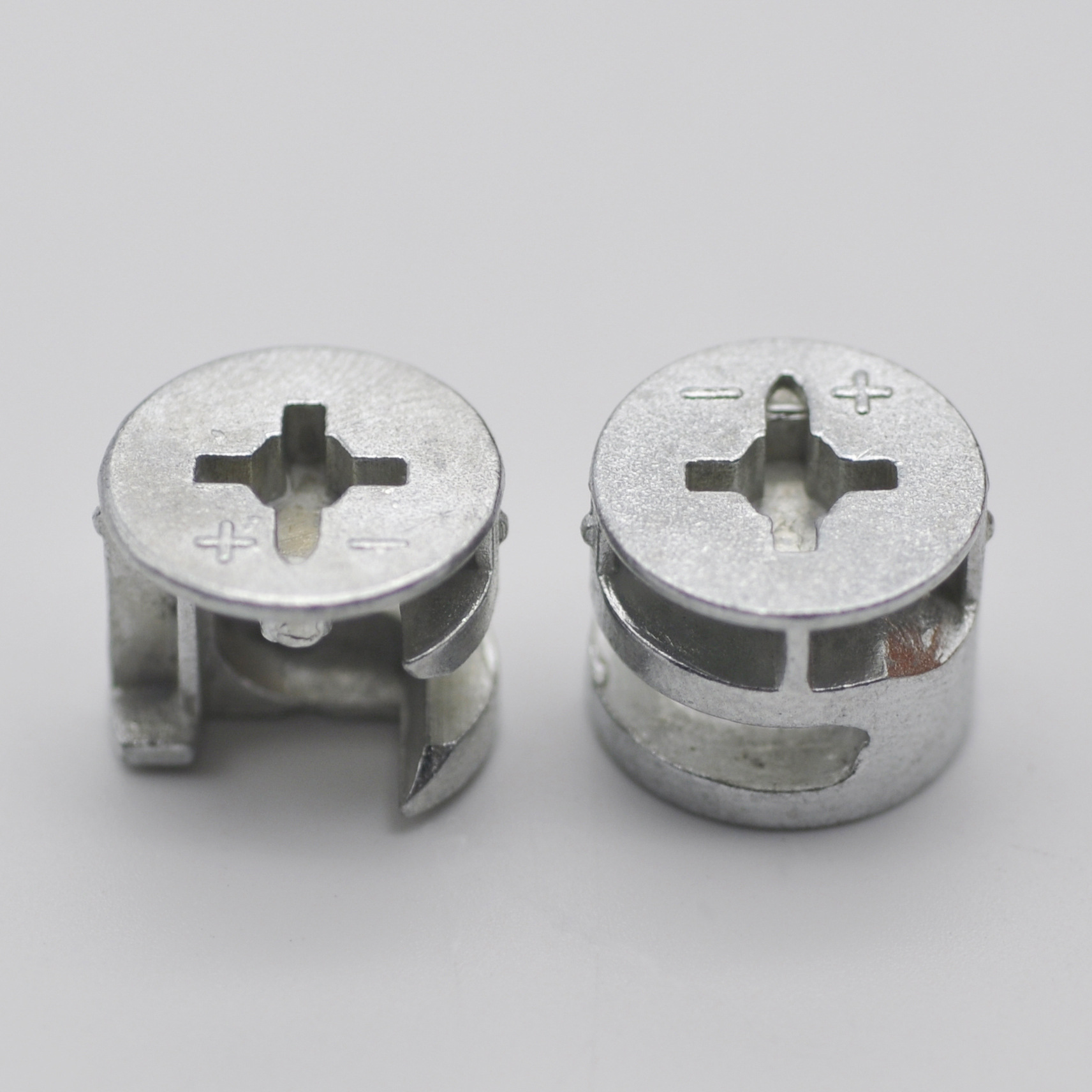 三合一连接件锌合金锁扣偏心轮橱柜衣柜板式家具五金配件批发 -轮