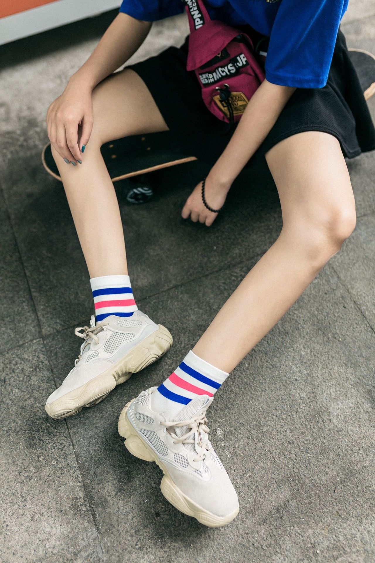 经典三杠女士中筒袜子全棉女袜高帮袜滑板袜潮袜运动袜子女休闲袜