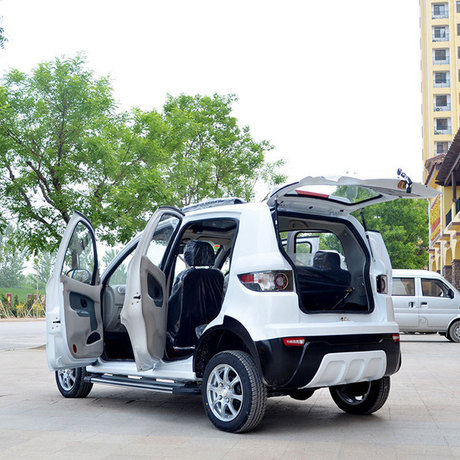 杉东电动汽车四轮 三缸燃油老年代步车 新能源汽车