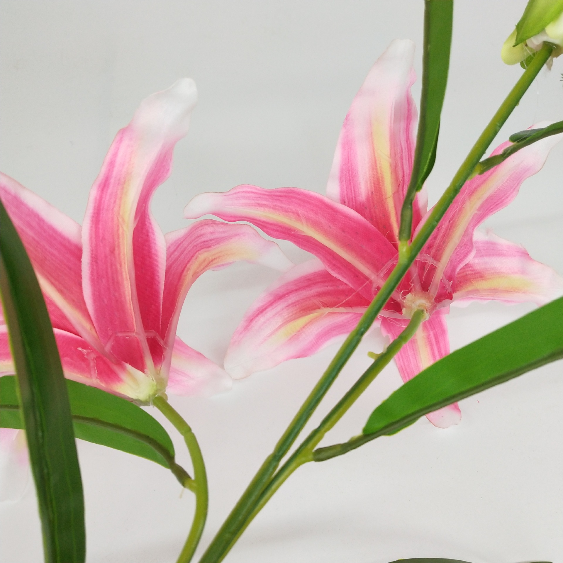 厂家3头单支百合 仿真花 植物假花婚庆插花装饰客厅卧室摆放