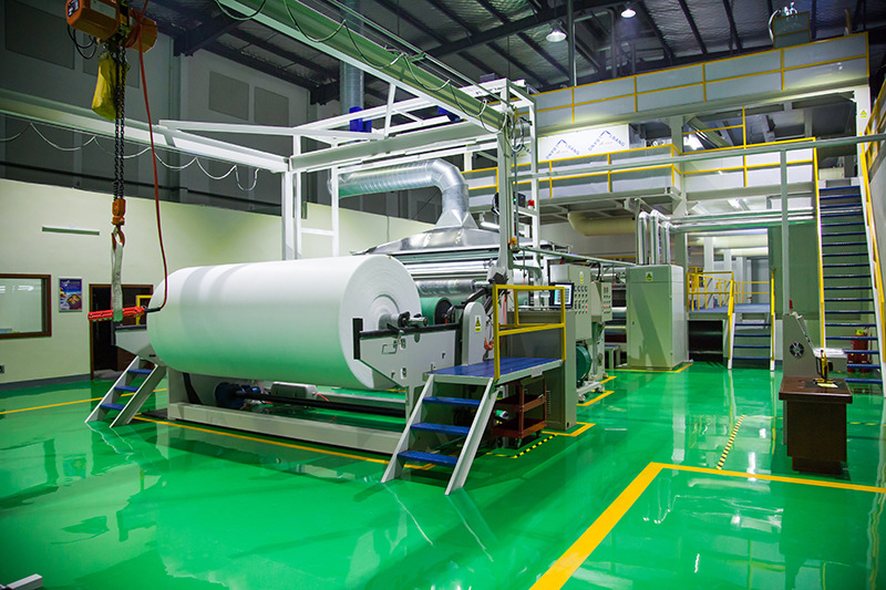 纺粘无纺布医疗卫材用sss无纺布白色12g纸尿裤用亲水厂家直销定制