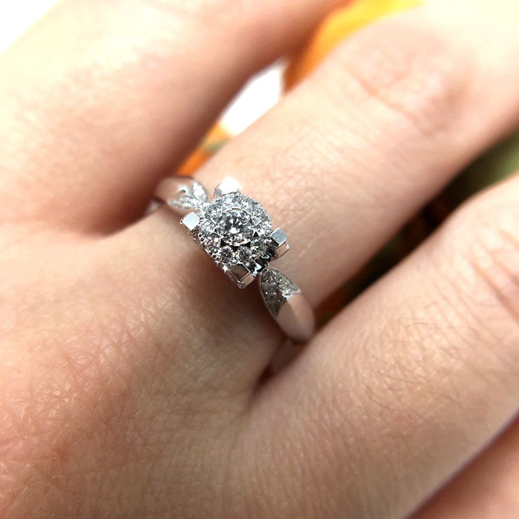 宏开珠宝 50分效果经典牛头钻戒 cnc钻石镶口订婚结婚求婚钻戒女