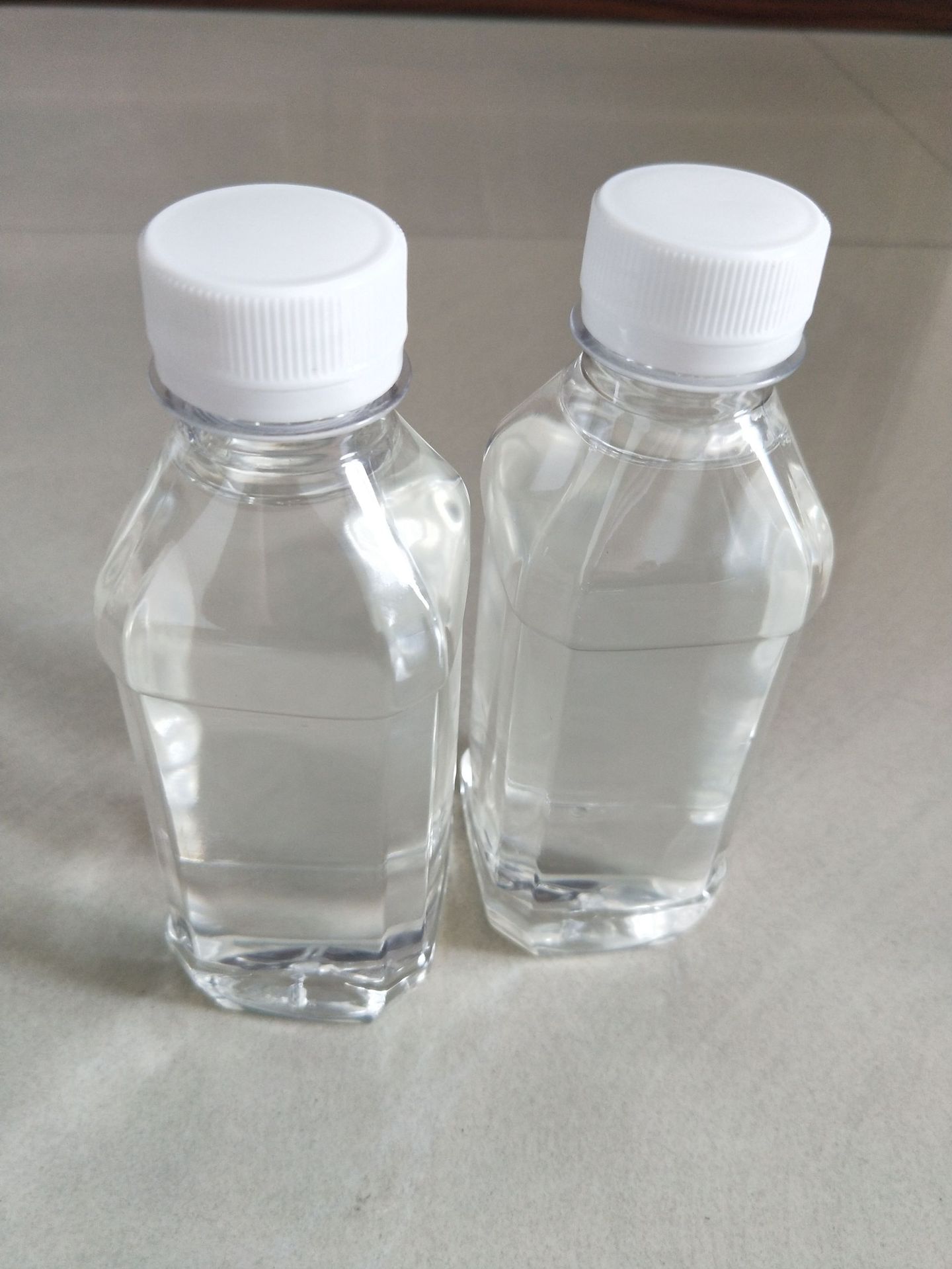 厂家大量批发癸二酸二辛酯 耐寒增塑剂dos 耐寒薄膜 量大从优