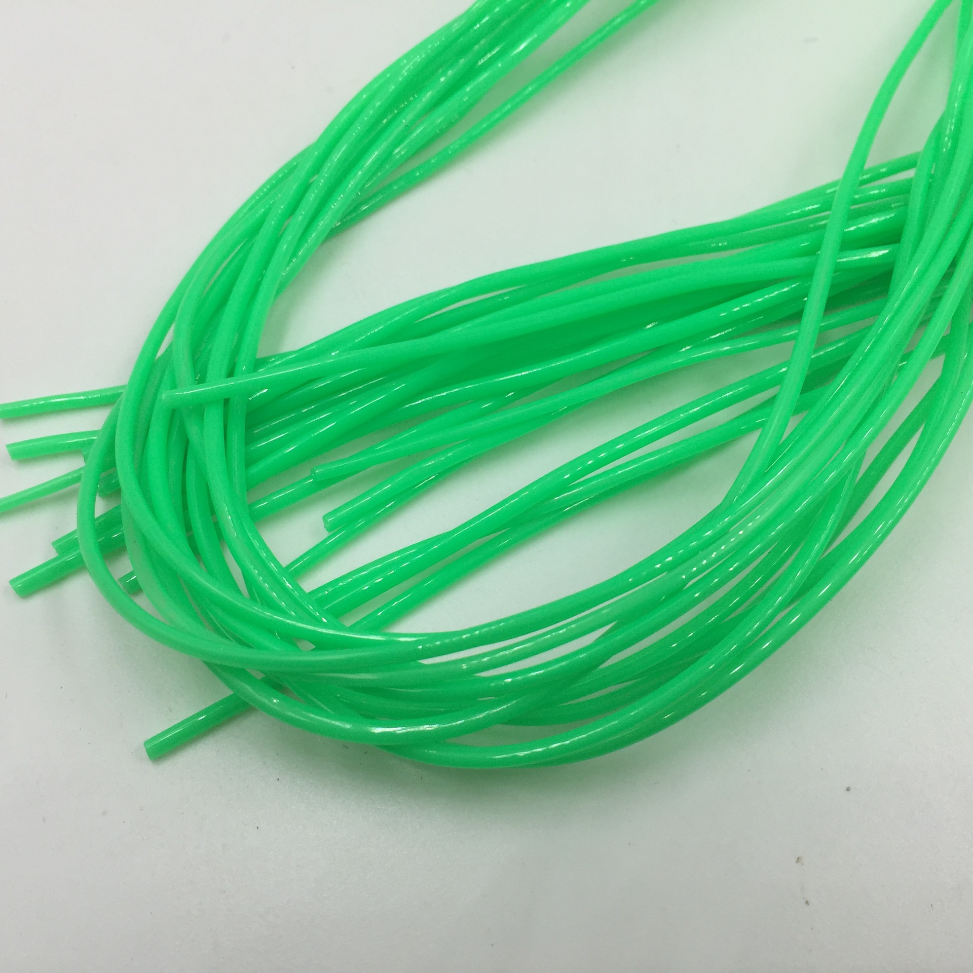 镇店之宝支持定制 供应diy环保pvc编织绳 塑料空心管 色彩鲜亮