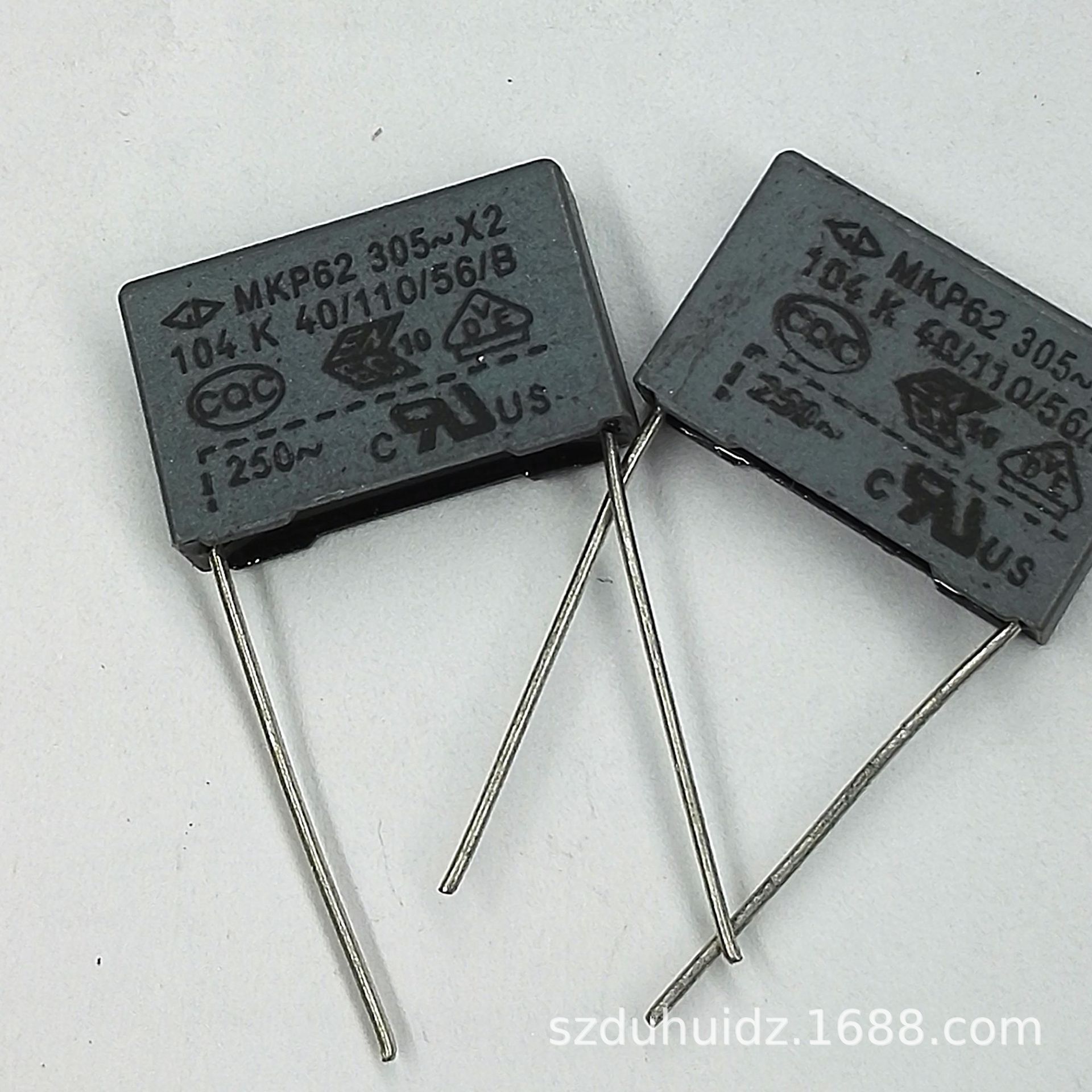 安规电容mkp62 x2 275vac 106 脚距p37mm 275vac10uf